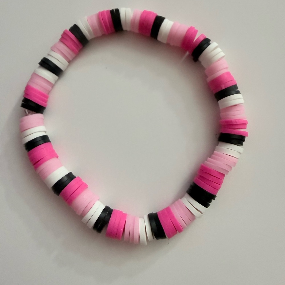 ‼️5/$25‼️ Handmade Pink and Black Beaded Bracelet